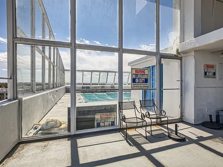 1155 Ash St #1108 — Photo 32