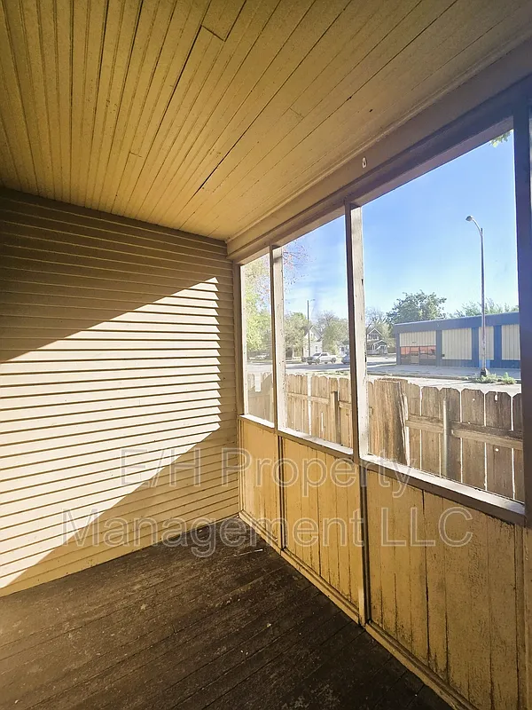 1 bed, 1.0 bath, 500 sqft, $750 — Photo 2