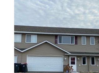 9212 Golden Pond Ln N, Monticello, MN 55362