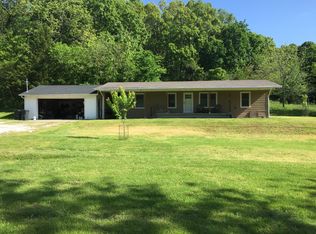 13680 Deer Path Cir, Neosho, MO 64850