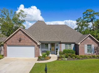 1922 Sarah Ln #L, Lake Charles, LA 70605