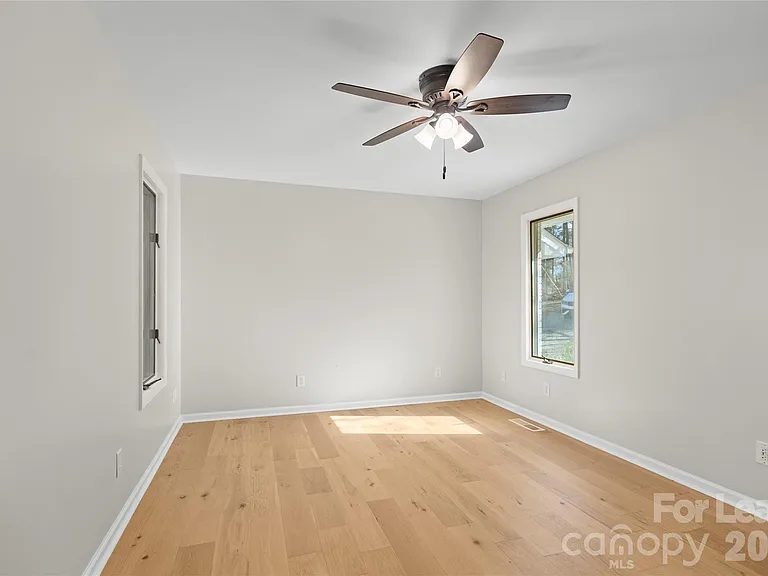 280 Lakeview Shores Loop — Photo 17