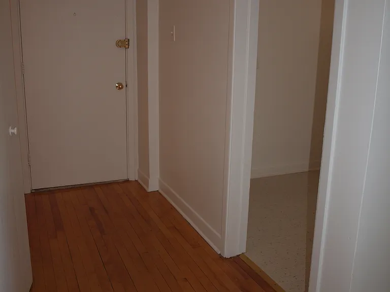 358 McArthur Ave — Photo 18