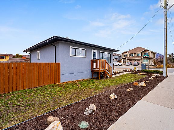 2nd image of 1496 Tranquille Rd