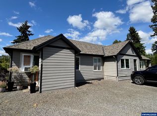 802-806 Stark St, Silverton, OR 97381