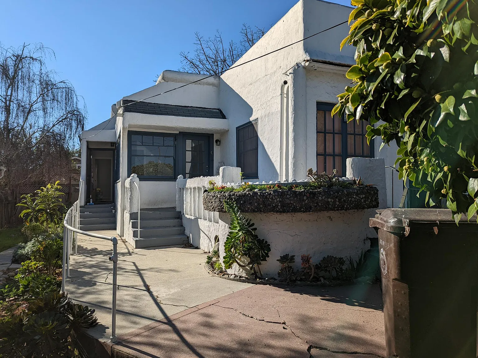 1 bed, 650 sqft, $3,300 — Photo 2