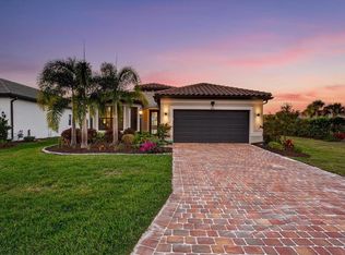 7683 Summerland Cv, Lakewood Ranch, FL 34202