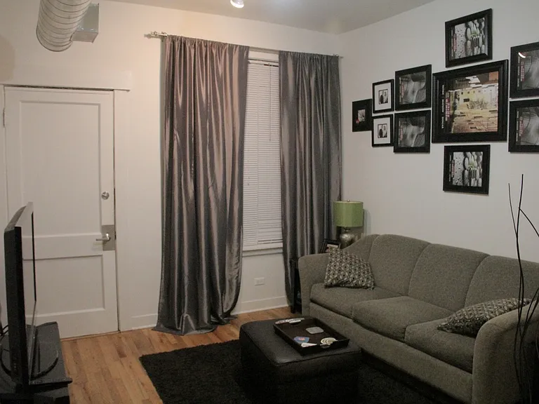 2638 W Iowa St #1R — Photo 6
