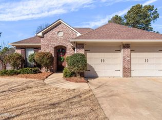108 Hampton Rdg, Madison, MS 39110