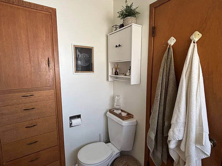 251 E 300th St S #11 — Photo 4