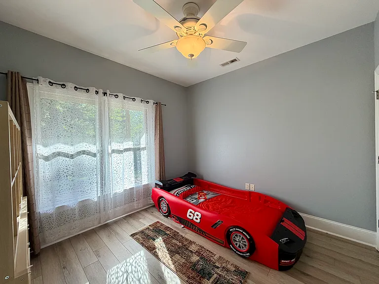 744 Golden Ridge Dr — Photo 7