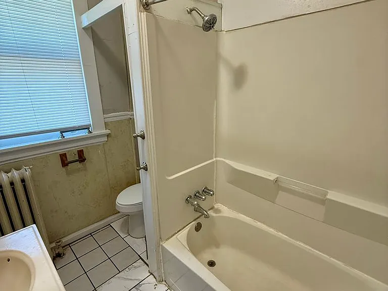 3310 Barton Ave — Photo 14