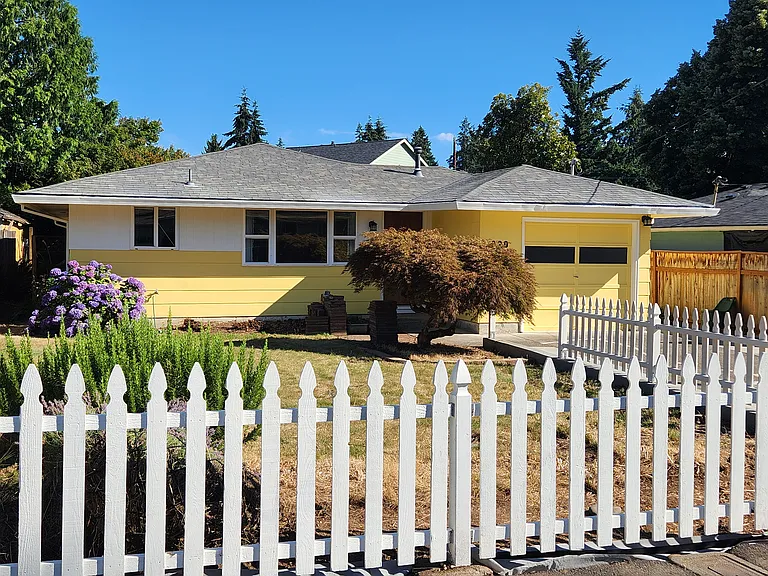 920 Brighton Ave — Photo 1
