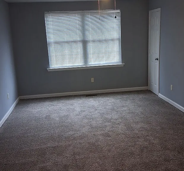 1725 Wharton Ave — Photo 6