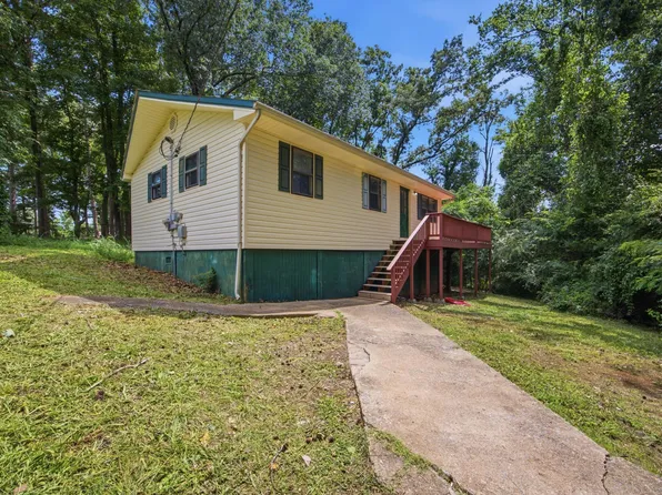 806 Nipper Dr, Rossville, GA 30741