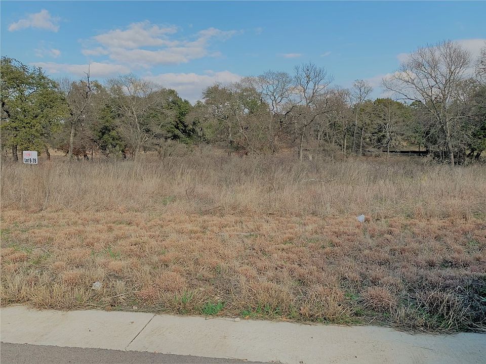 1st image of 3304 Whitt Creek Trl