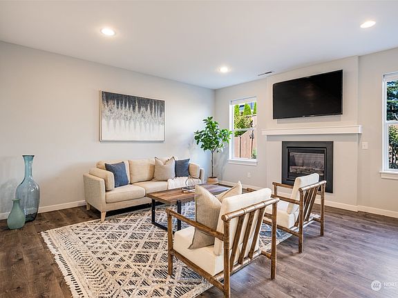 5th image of 2917 NE 85th Drive