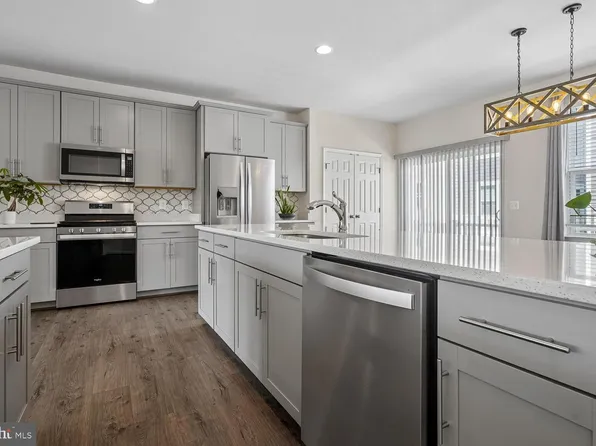 8358 Sallyport St, Lorton, VA 22079