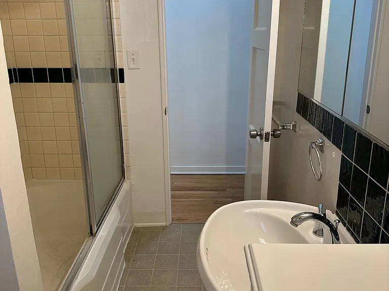 1834 Montana Ave #1834A — Photo 14