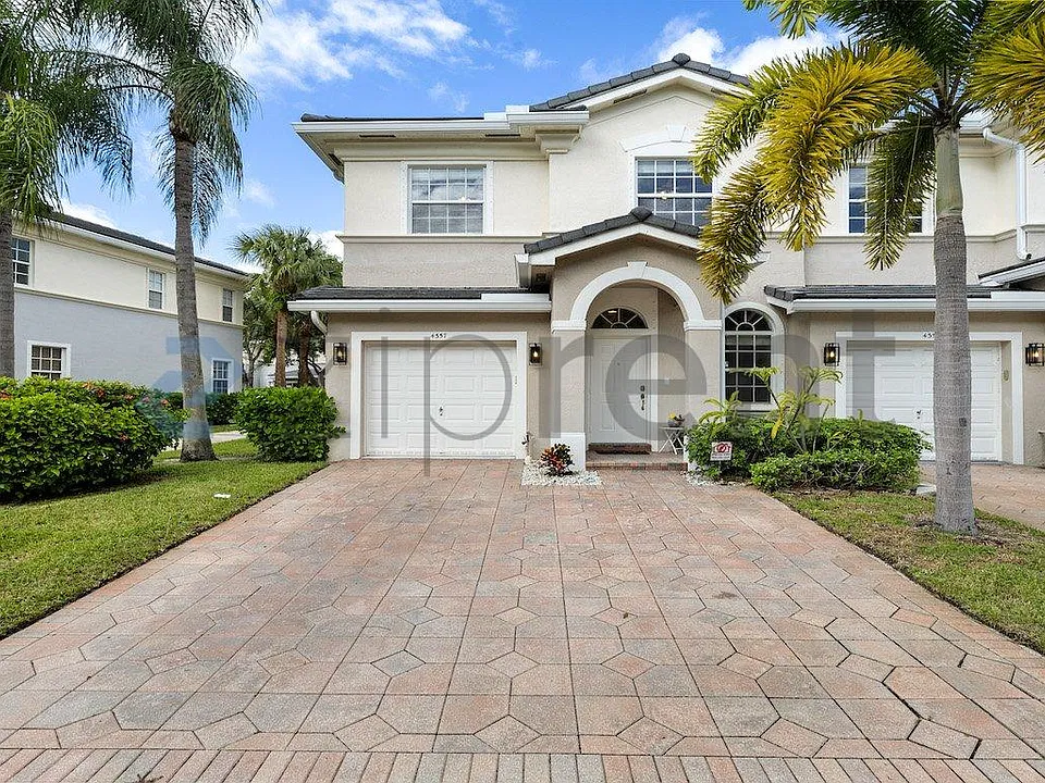 4357 Legacy Ct