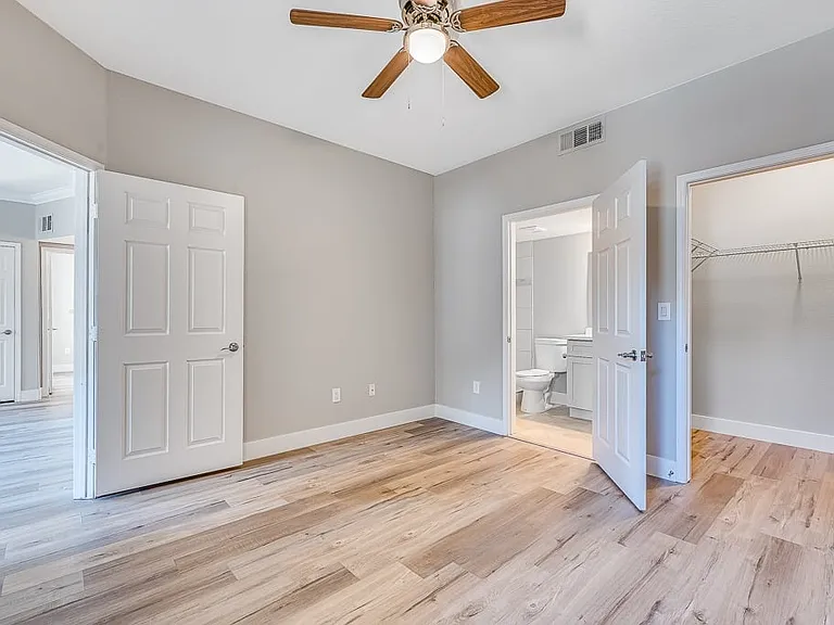 Pinehurst Condominiums — Photo 13