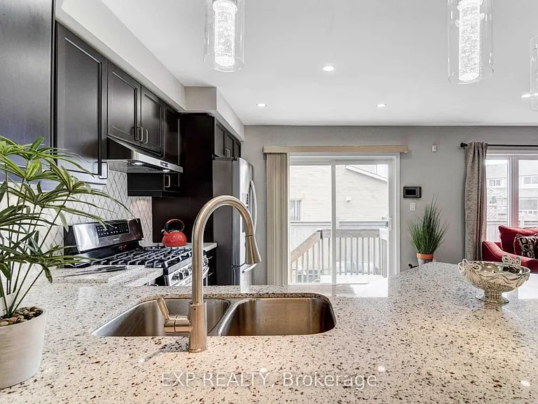 1688 Copeland Cir — Photo 8