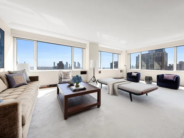 340 East 64th Street image 1 of 22