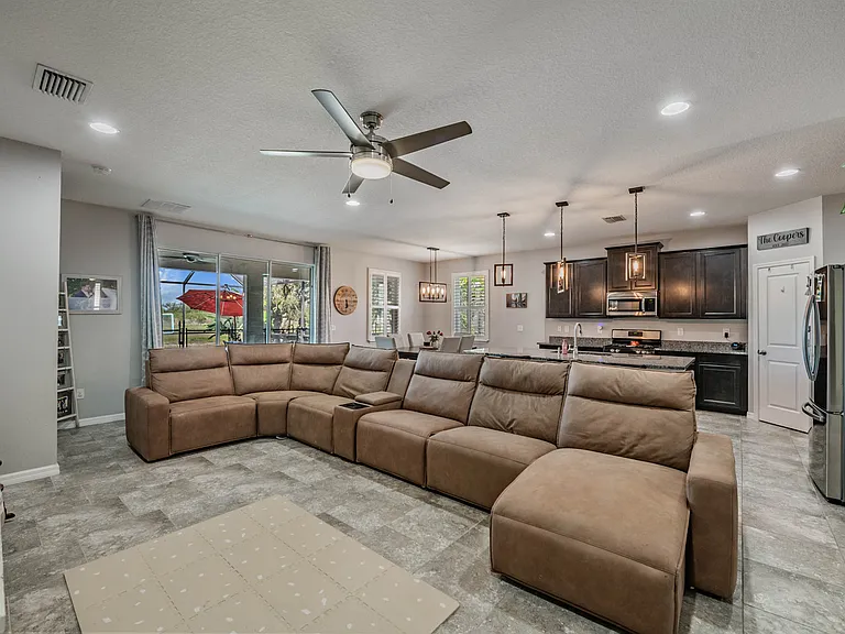 6420 Triton Ln — Photo 44