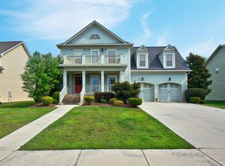 8414 Front Gate Cir, Ooltewah, TN 37363