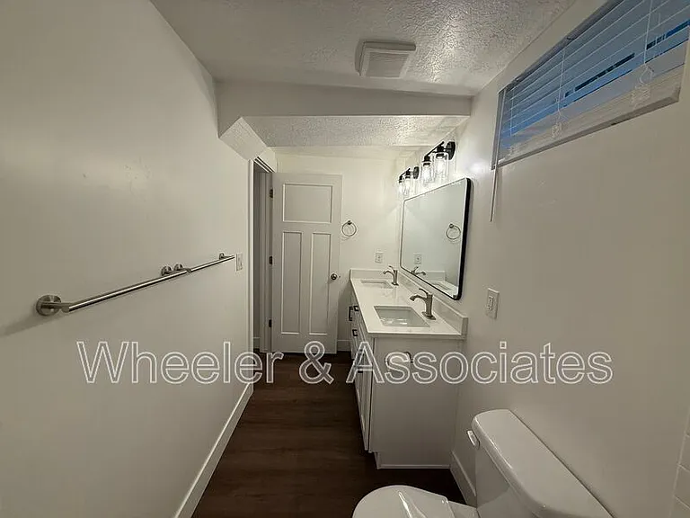 3714-3718 Brinker Ave — Photo 18