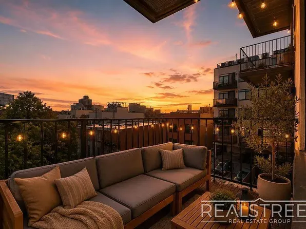 594 Bushwick Ave APT 609, Brooklyn, NY 11206