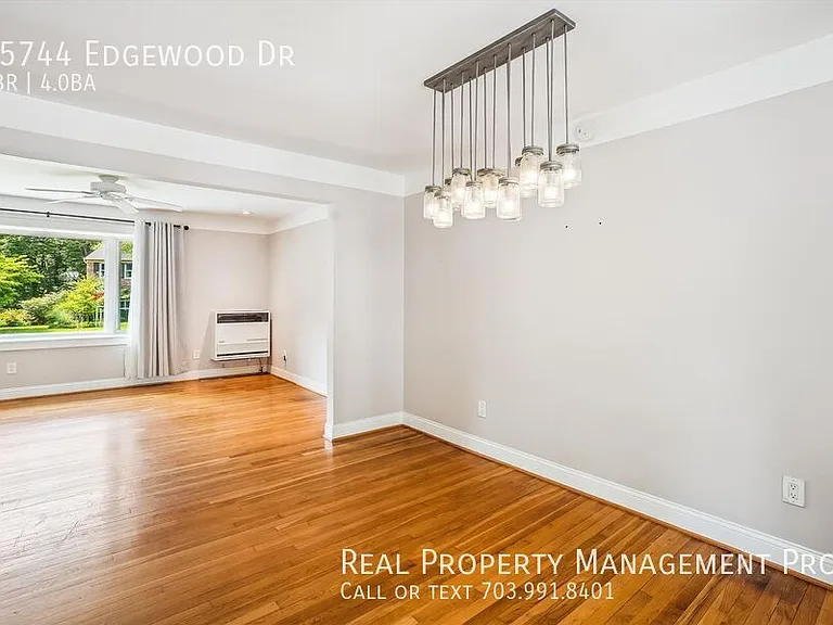 15744 Edgewood Dr — Photo 11