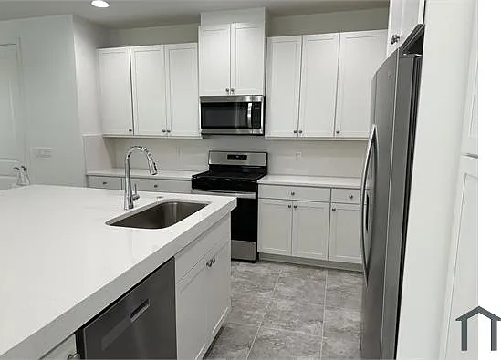 16475 Capilano Ct — Photo 13