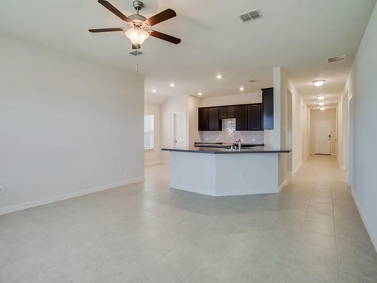 8433 High Garden St — Photo 4