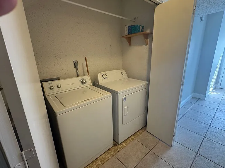 932 Asheville Dr — Photo 4