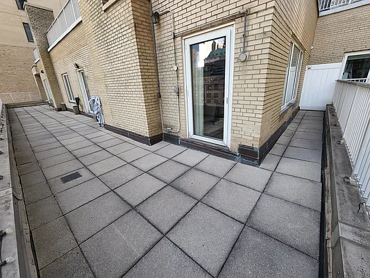 Rented by essential NEW YORK Real Estate | media 24