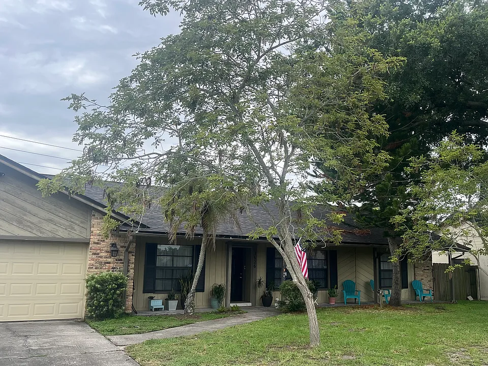 3626 Country Lakes Dr