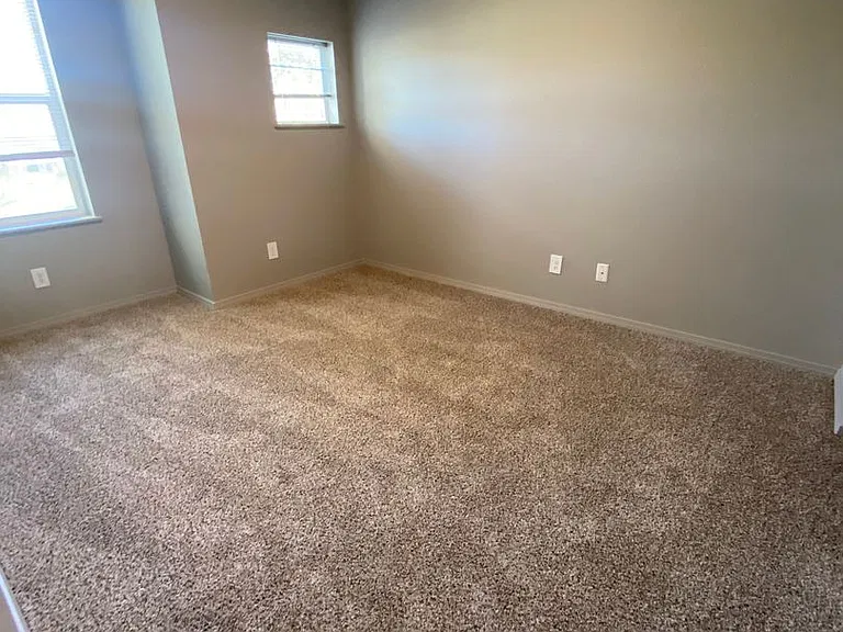 Davis Park Apartments — Photo 19