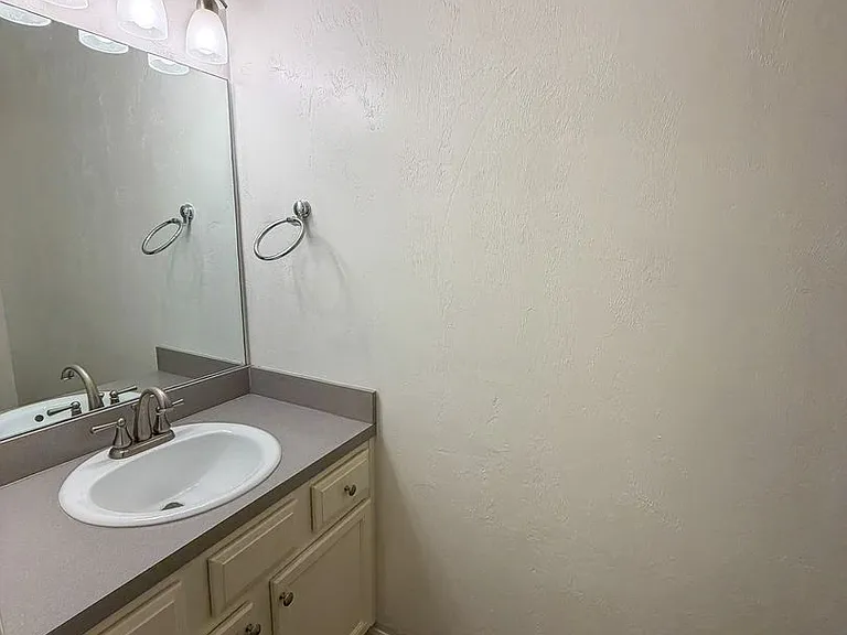 3521 SW 30th Way #105 — Photo 11