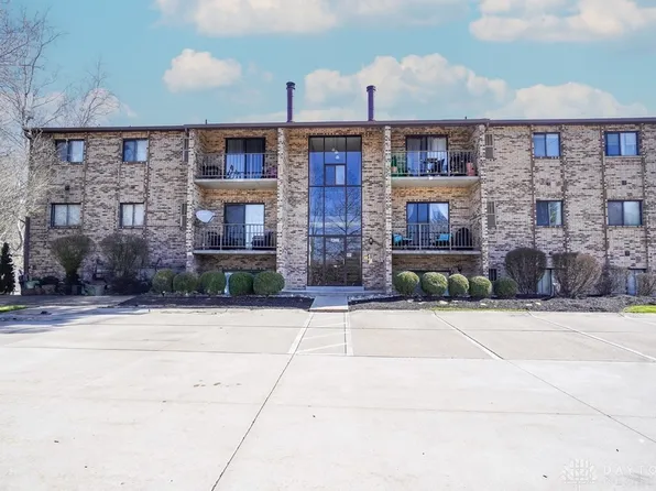 7246 Creekview Dr APT 8, Colerain Twp, OH 45247