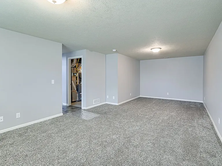 18906 Birch Ave — Photo 22