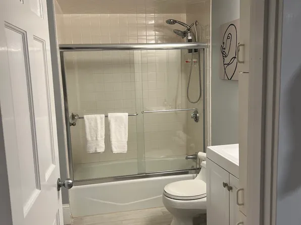 16 Louisburg Sq, Boston, MA 02108