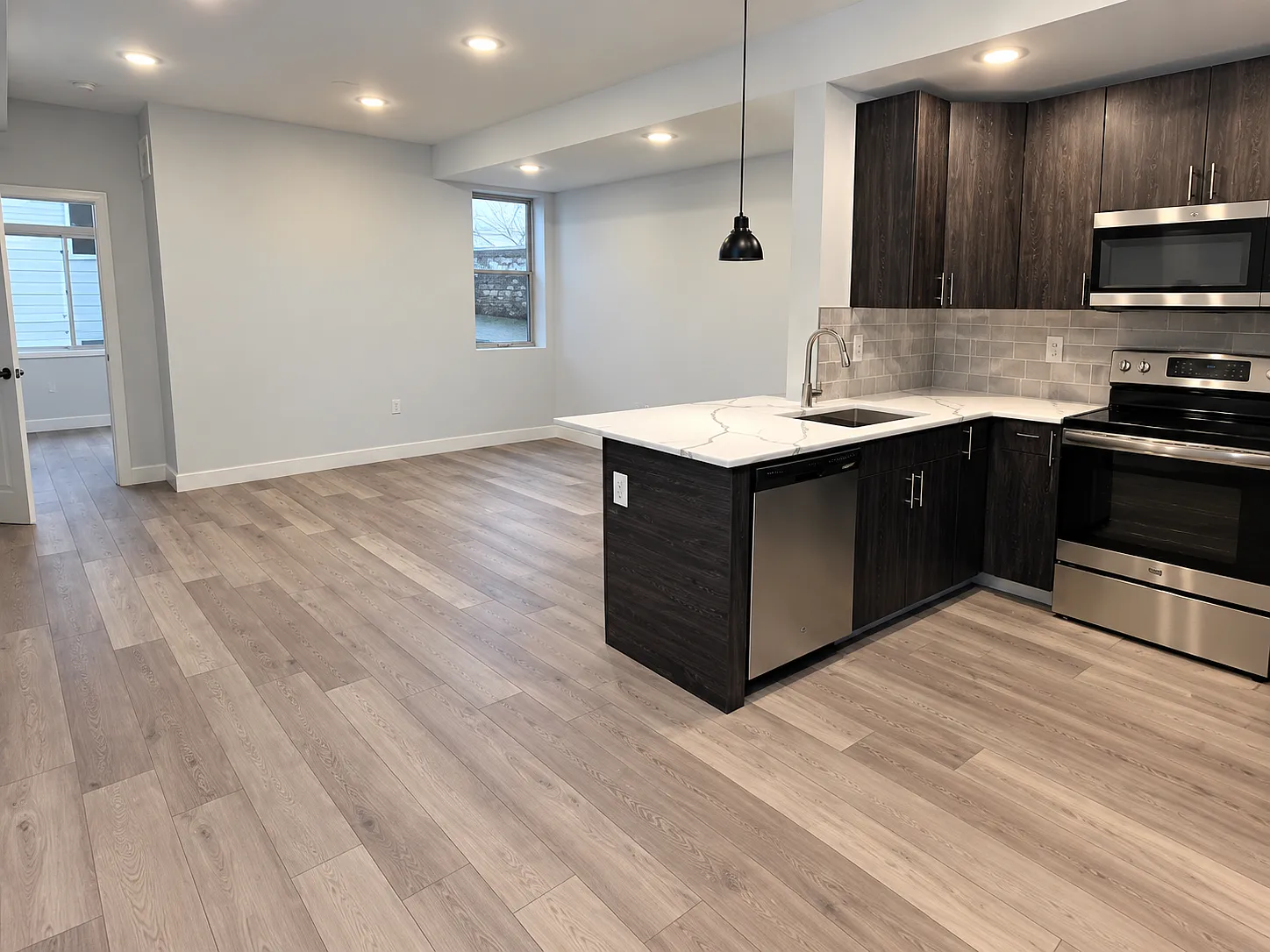 2 bed, 2.5 bath, $1,545 — Photo 2