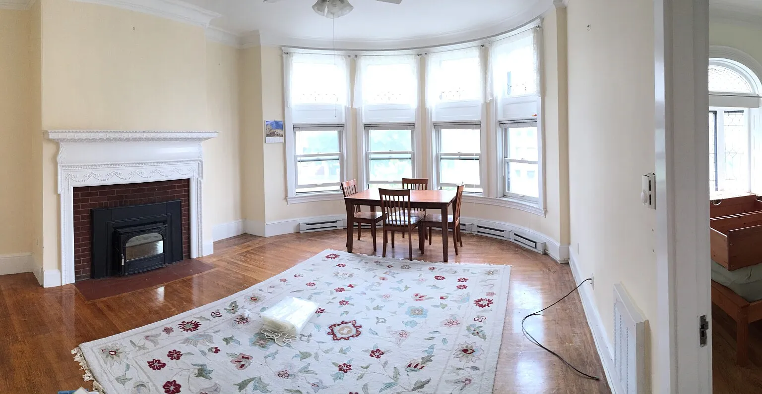 2 bed, 934 sqft, $3,600 — Photo 2