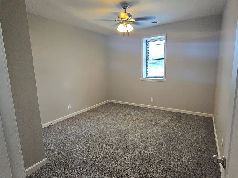 Come Home to Peterson Square Apartments — Photo 19