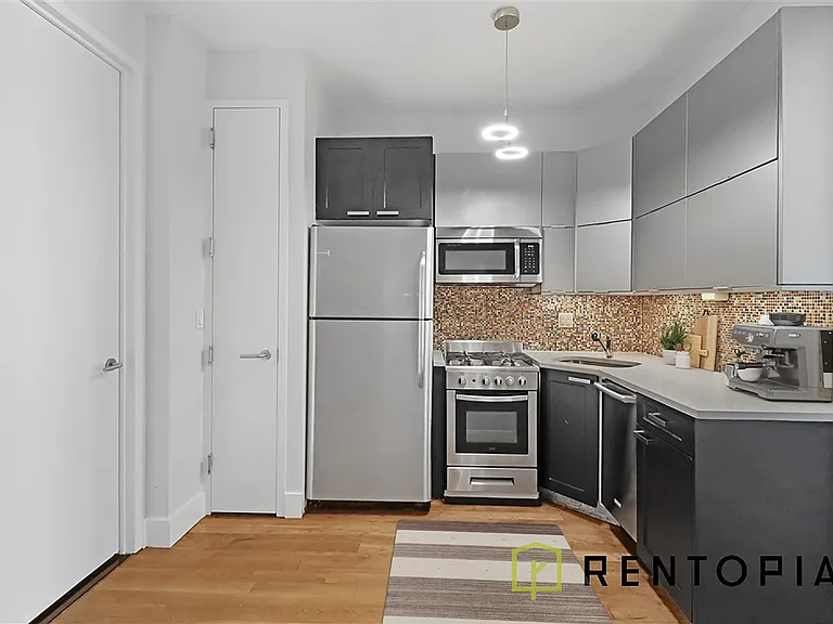 152 S 4th St #1A — Photo 3