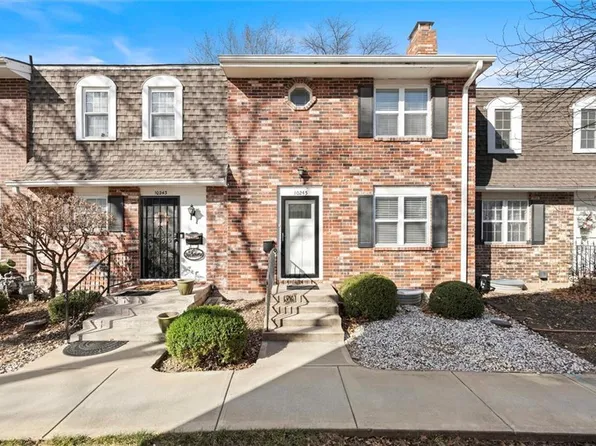 10245 W 96th Pl, Overland Park, KS 66212