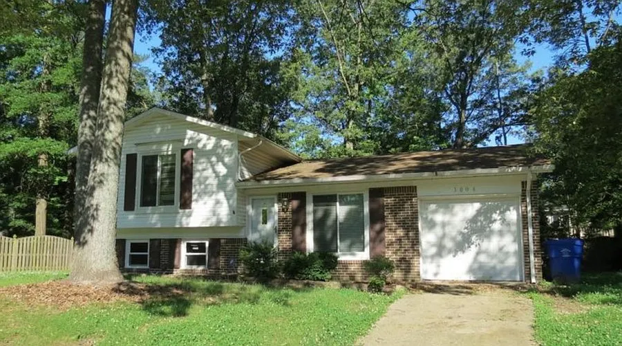 3004 Lovelace Ct photo 1