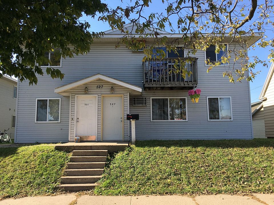 1st image of 527-531 10th St N #527