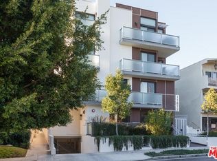 11811 Kiowa Ave UNIT 301, Los Angeles, CA 90049